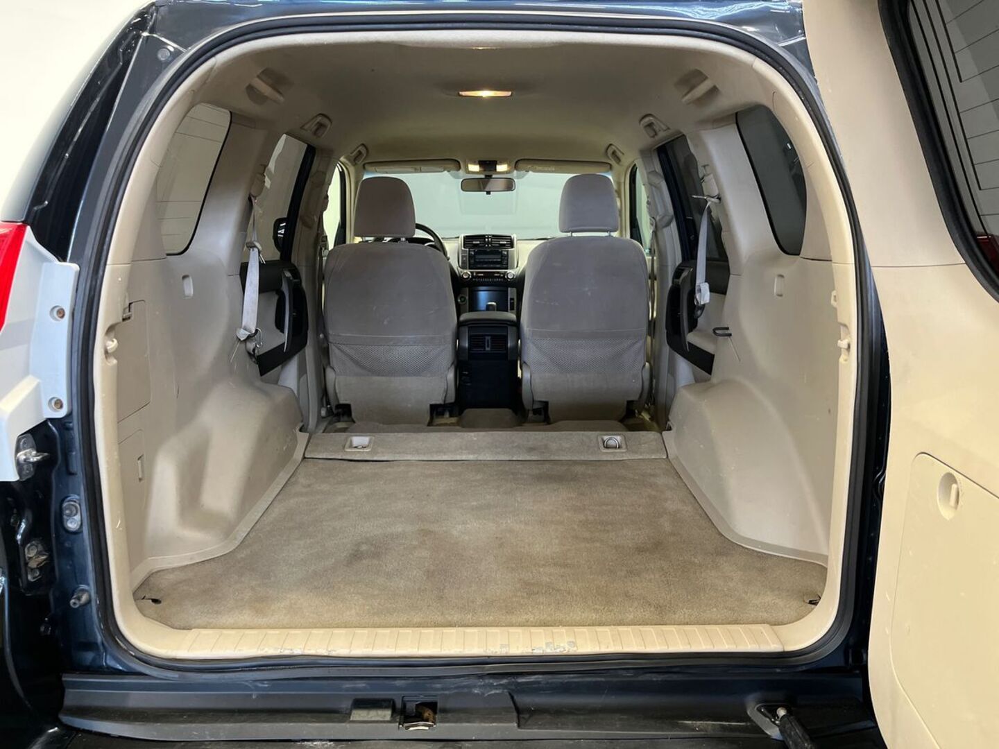 TOYOTA Land Cruiser 2013