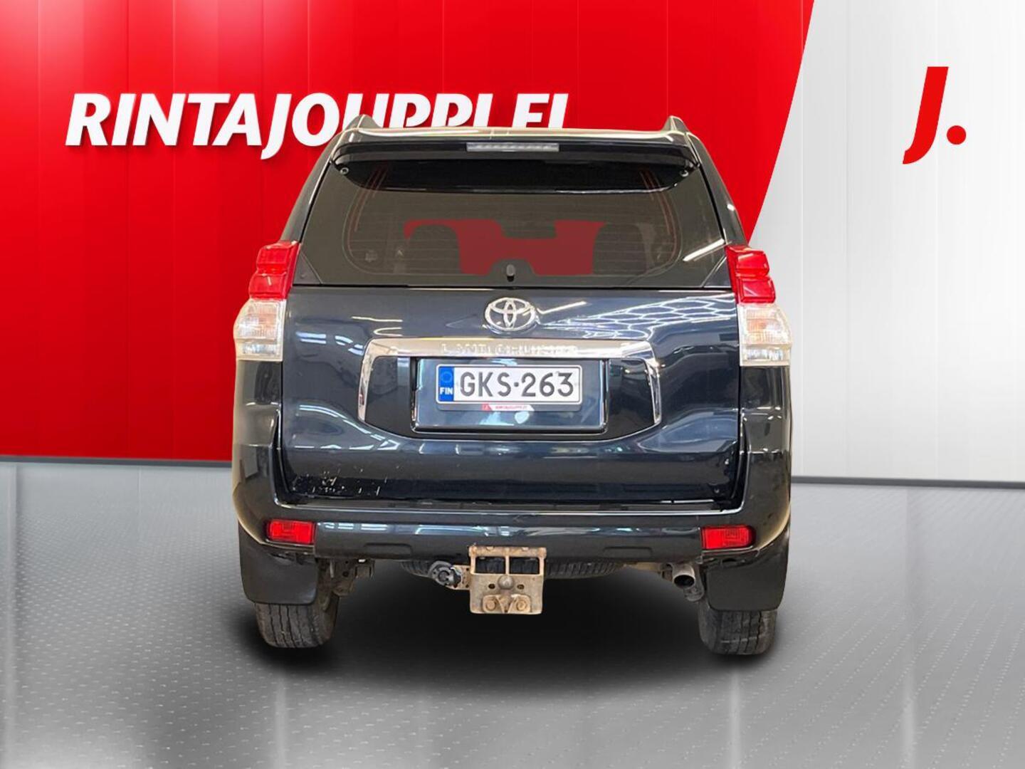TOYOTA Land Cruiser 2013