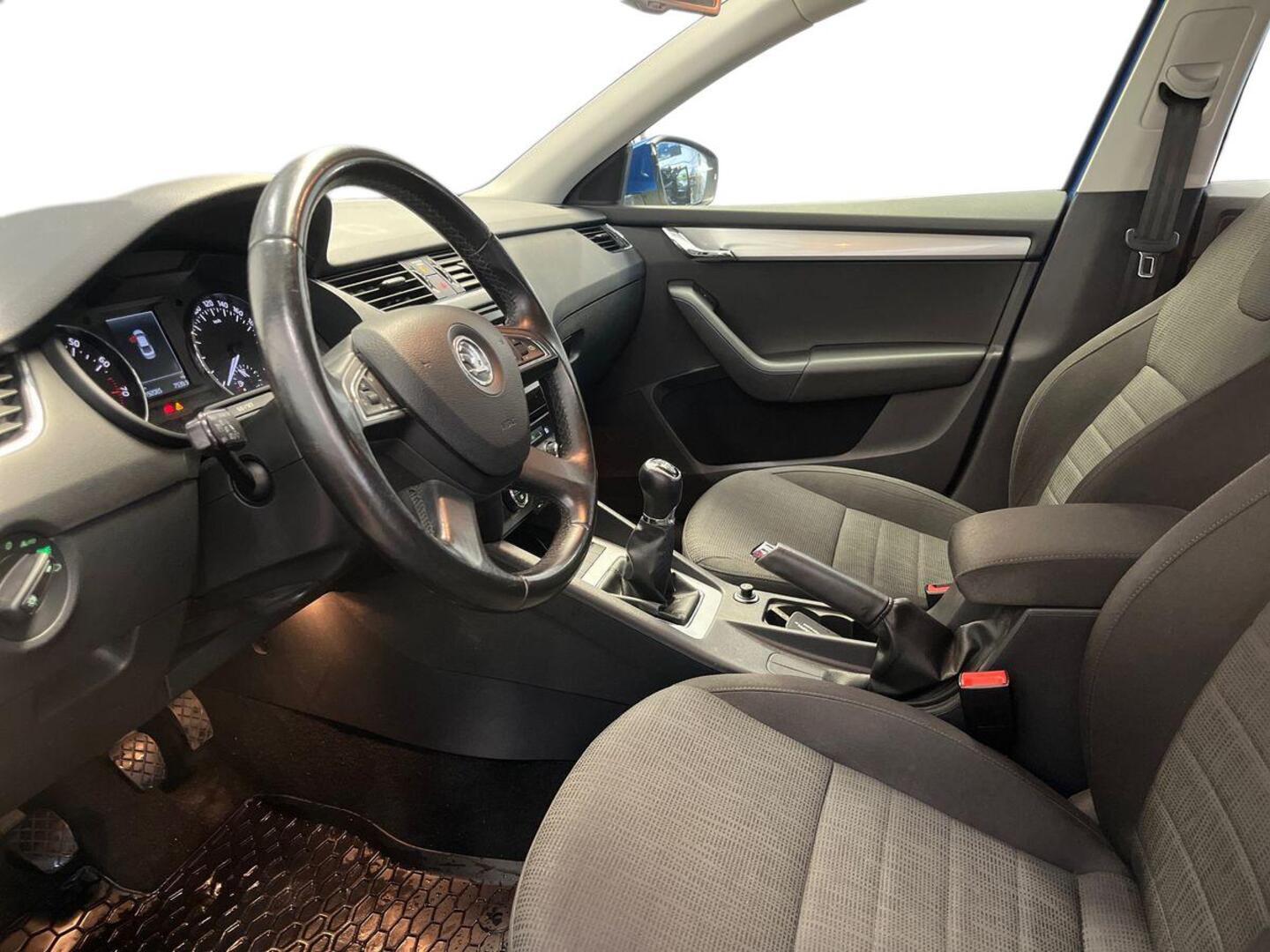 SKODA Octavia 7