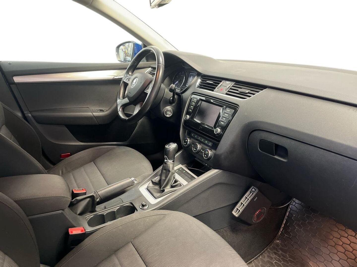 SKODA Octavia 9