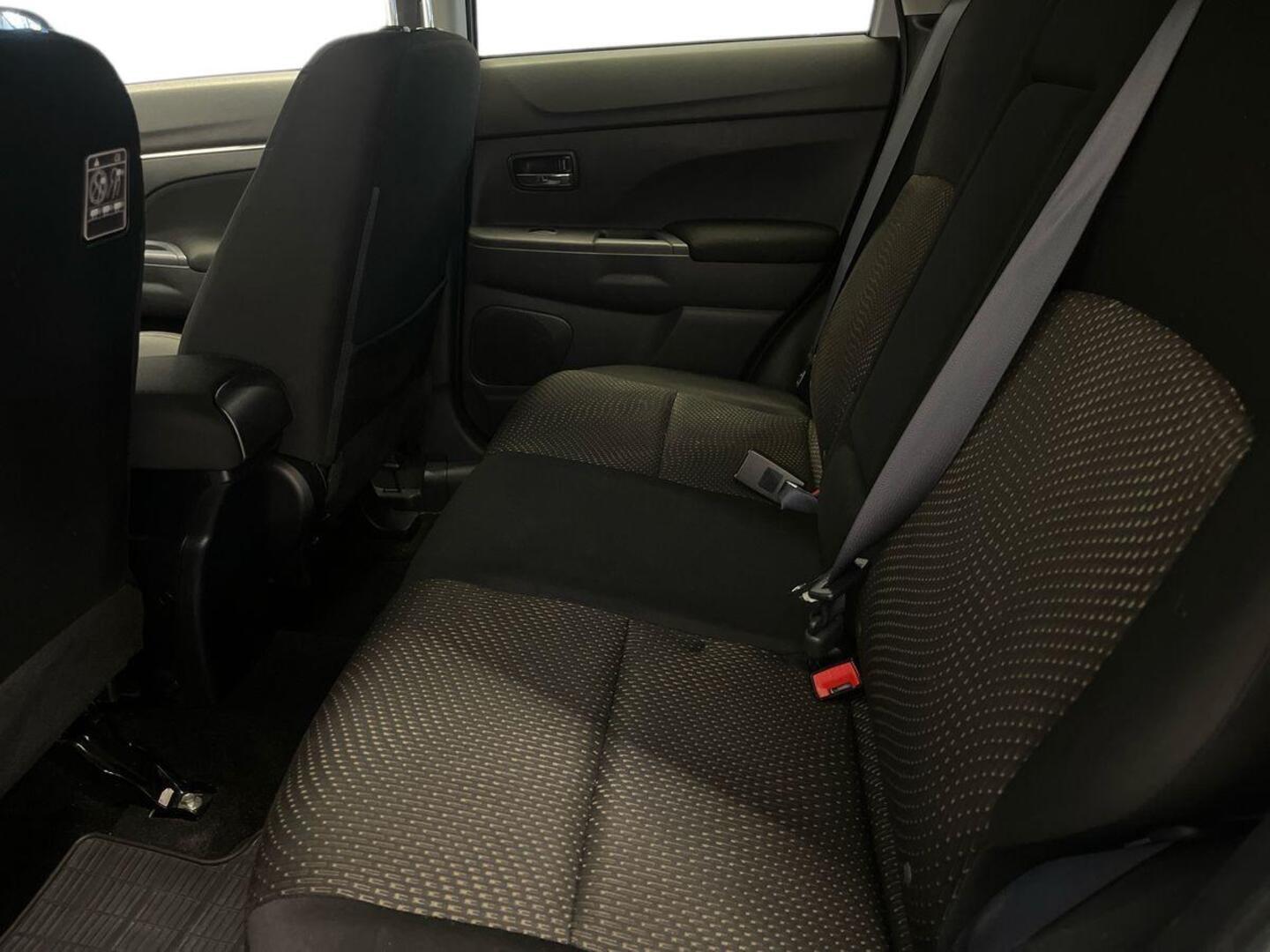 MITSUBISHI ASX 2015