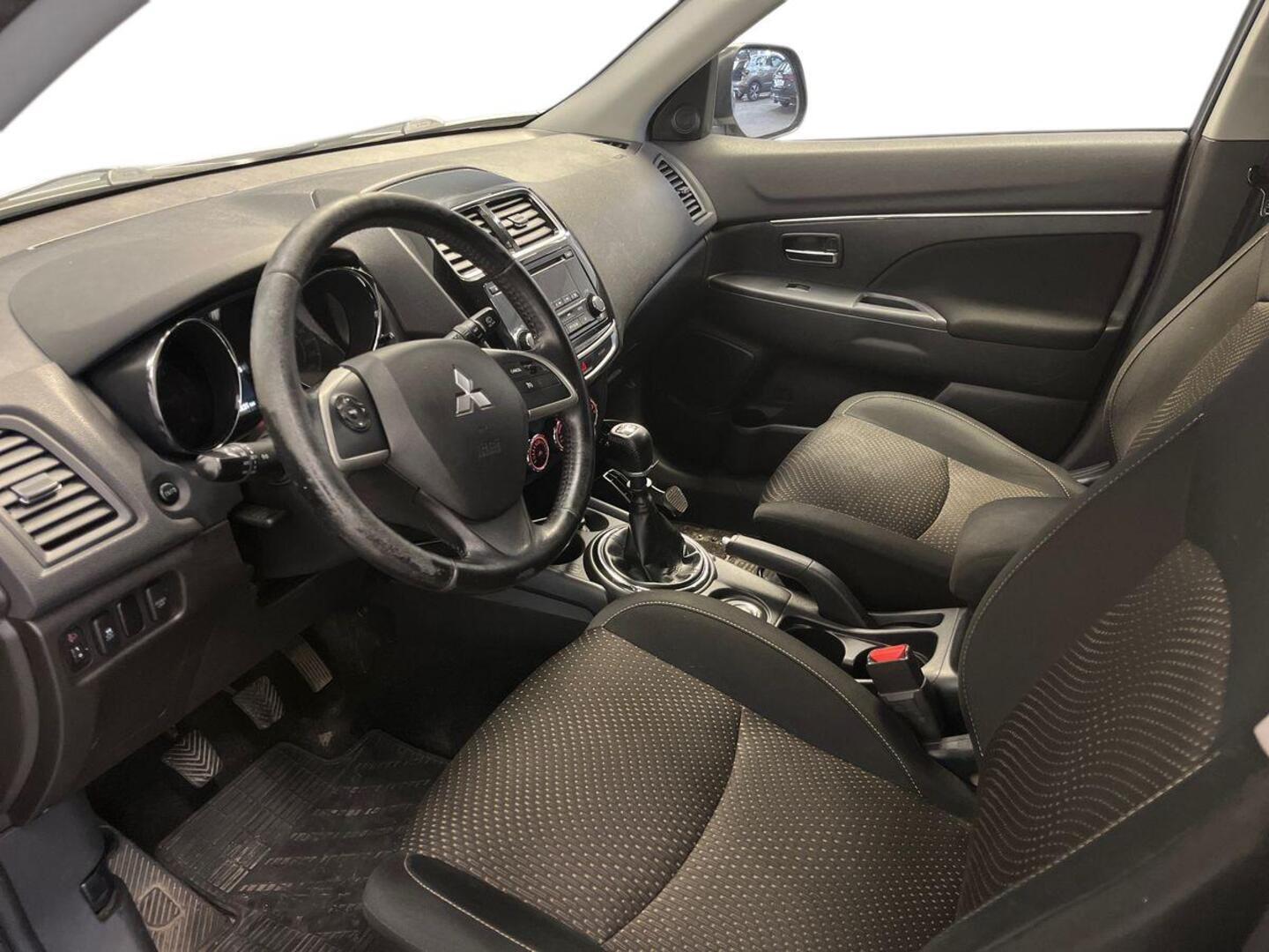 MITSUBISHI ASX 2015