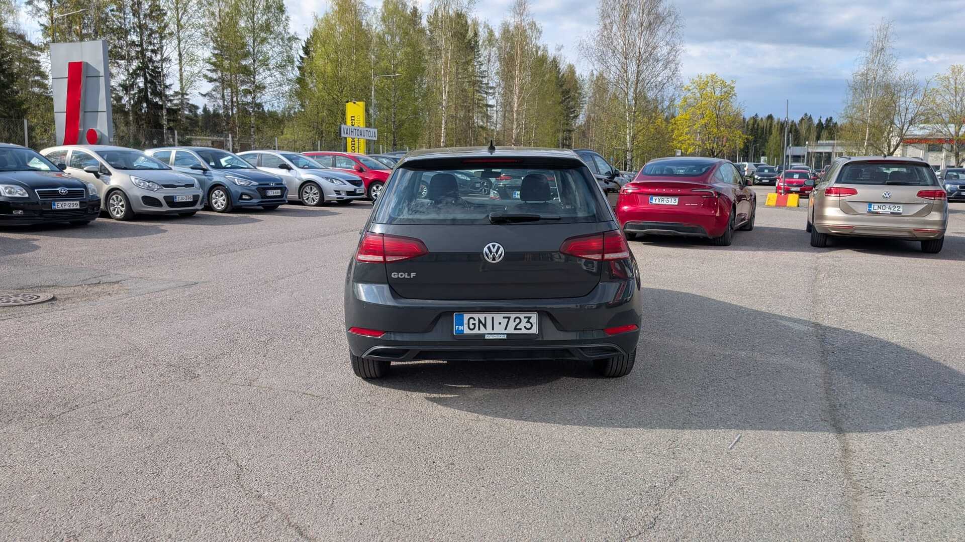VOLKSWAGEN Golf 2019