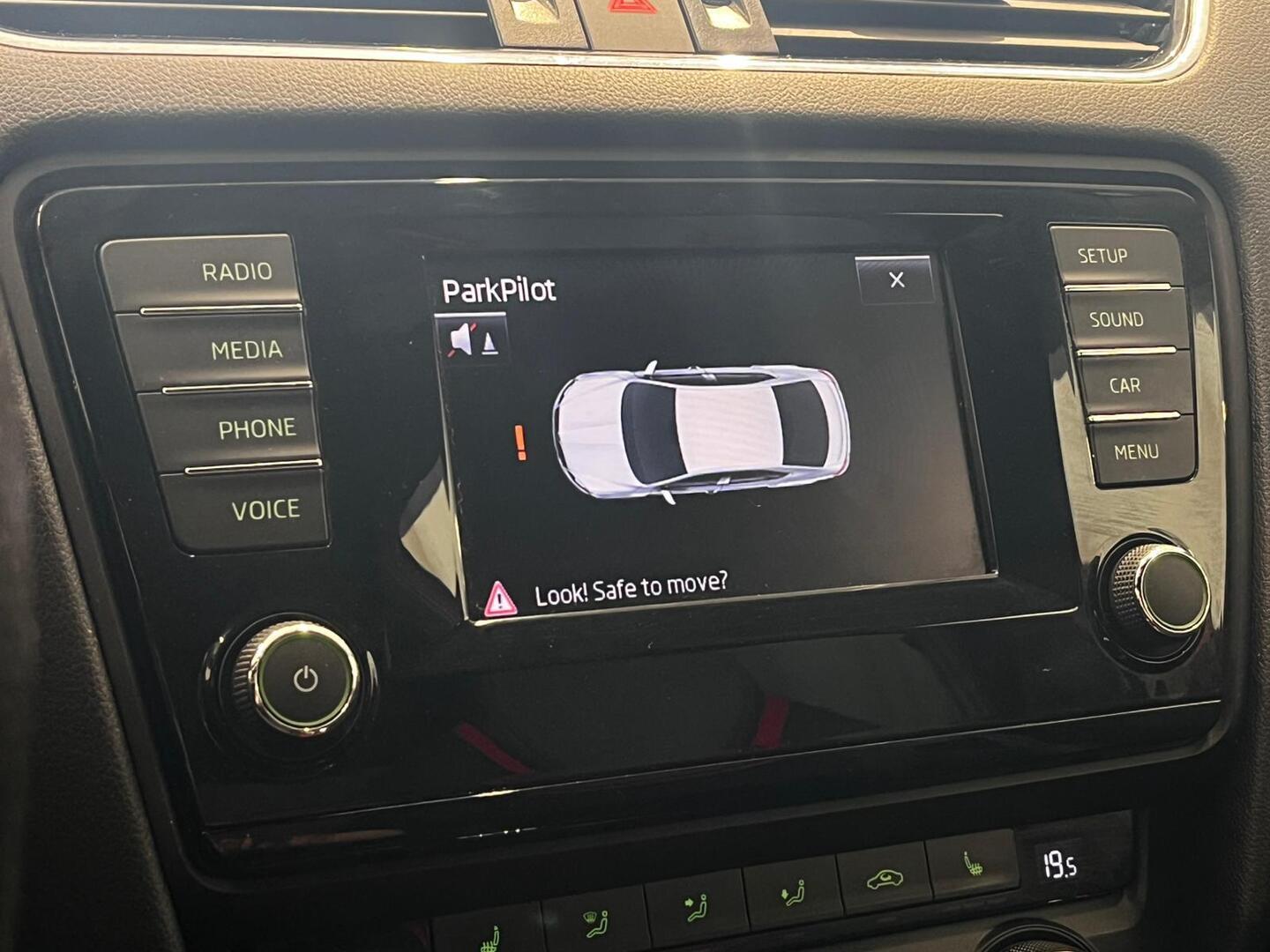 SKODA Octavia 2015