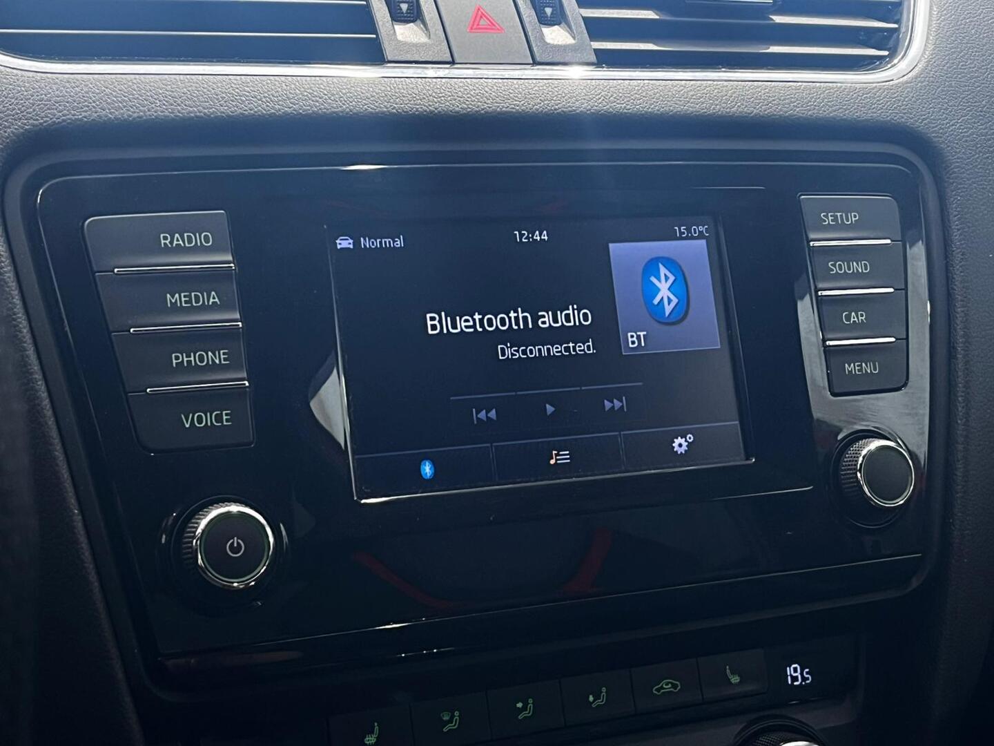 SKODA Octavia 2015