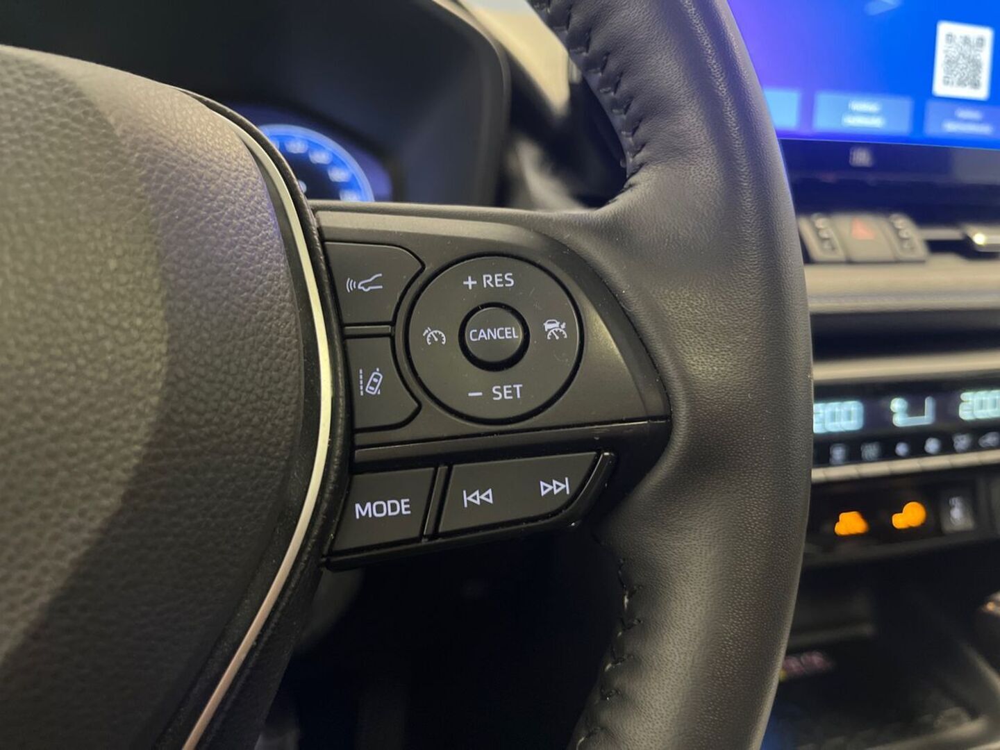 TOYOTA RAV4 19