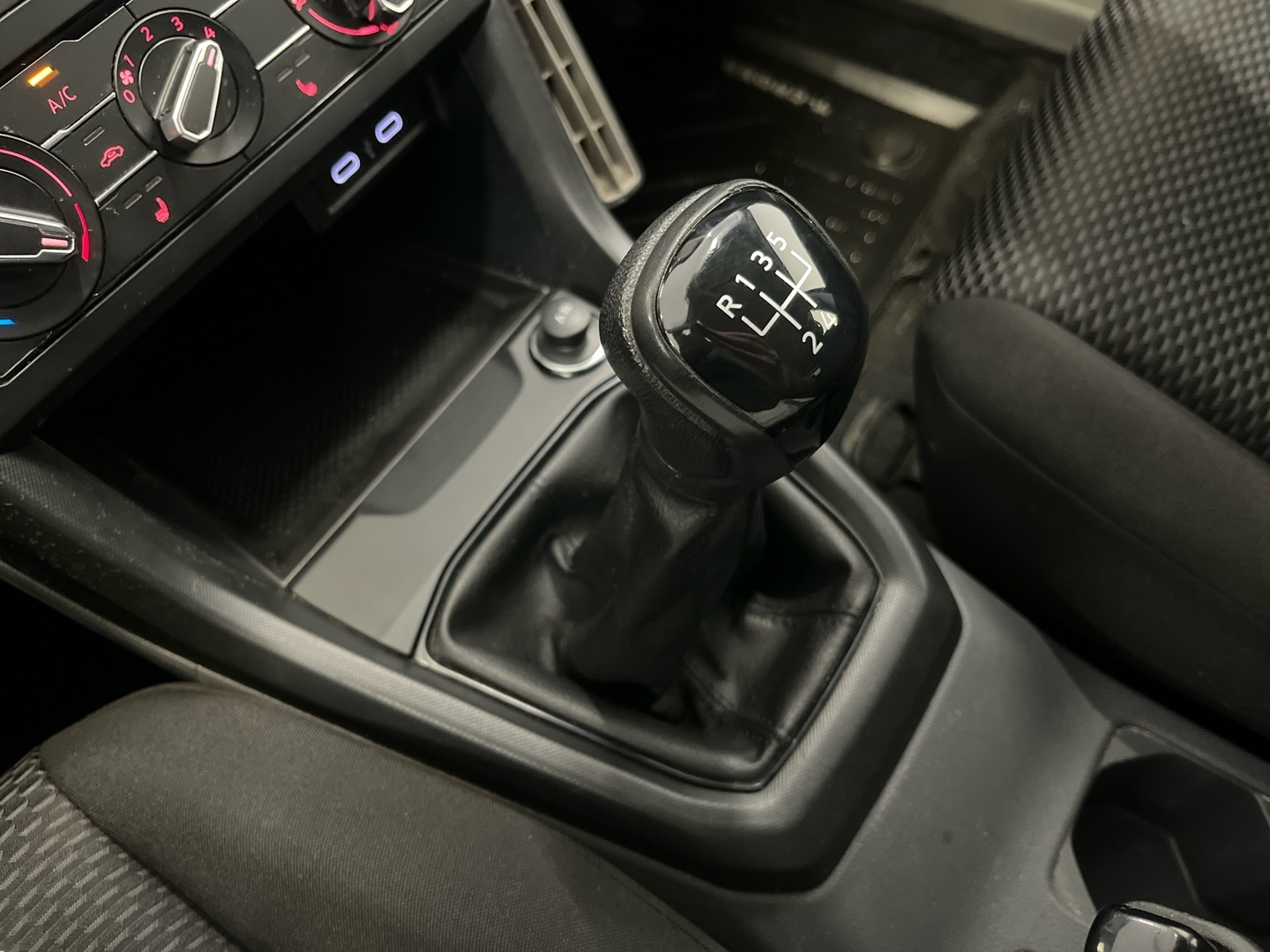 VOLKSWAGEN T-Cross 2021