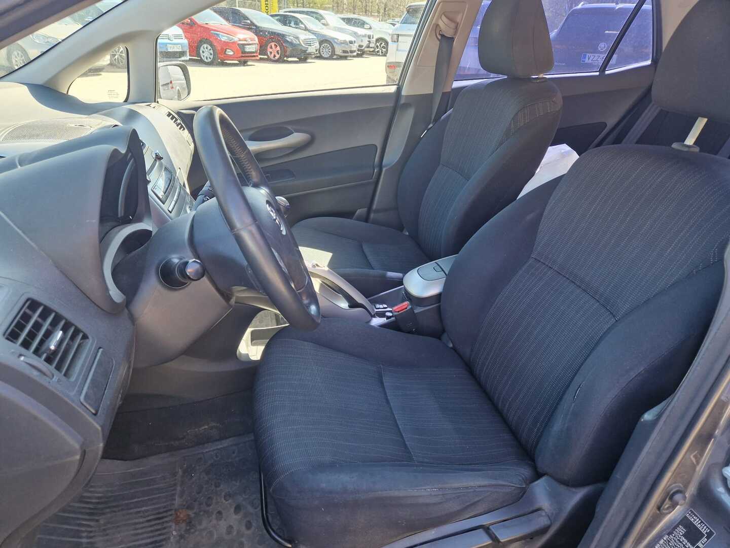 TOYOTA Auris 2008