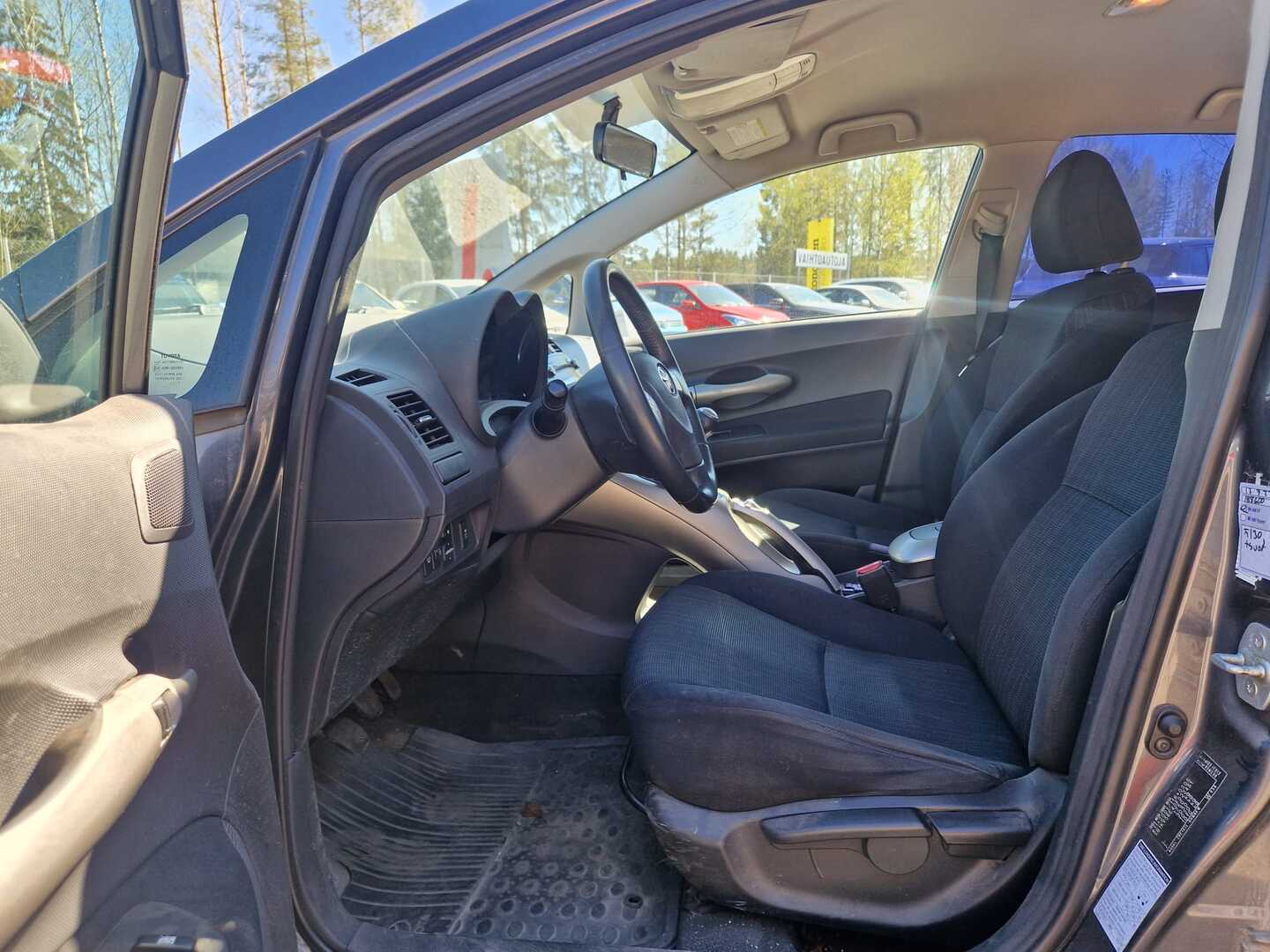 TOYOTA Auris 2008