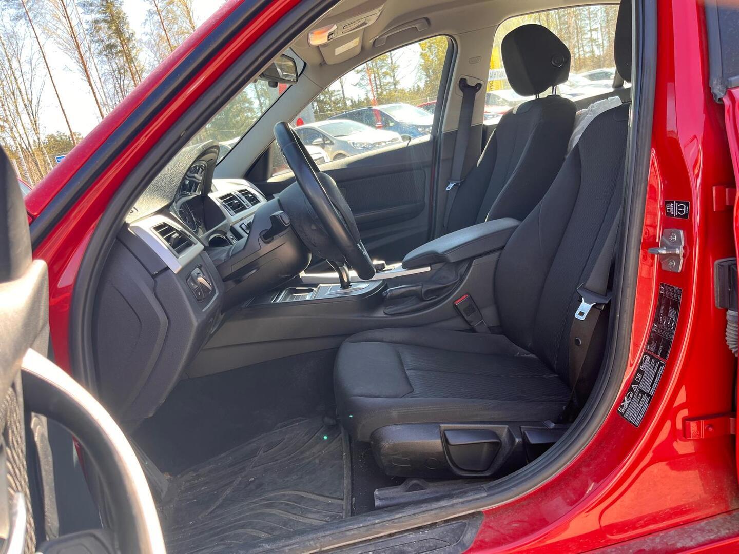 BMW 320 2013