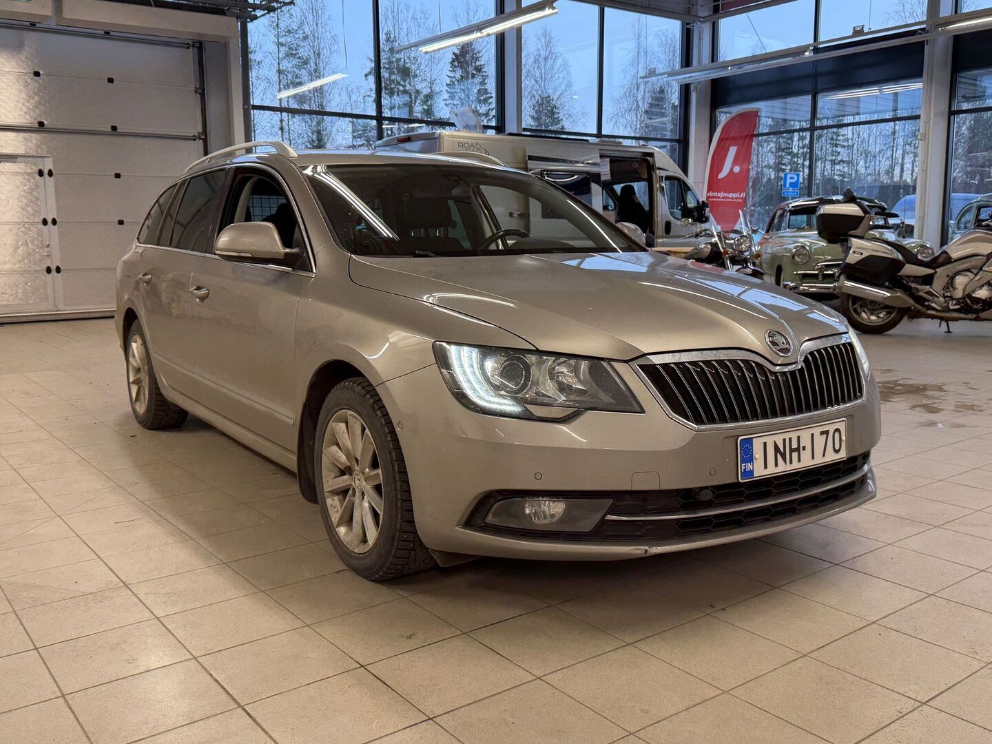 SKODA Superb 2014