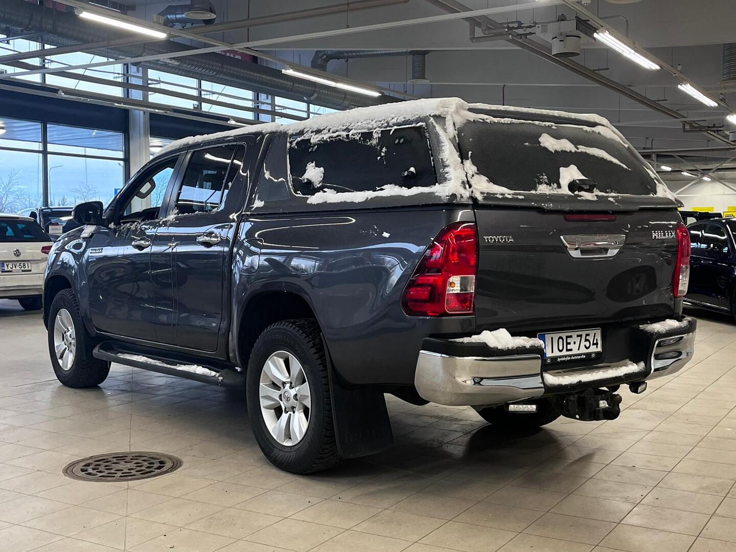 TOYOTA Hilux 2018