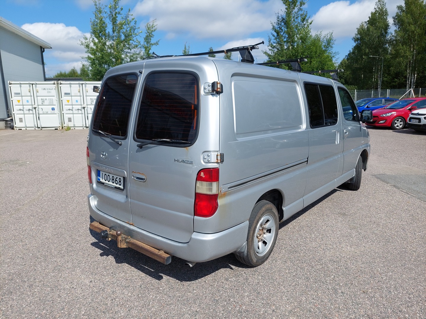 TOYOTA Hiace 2009