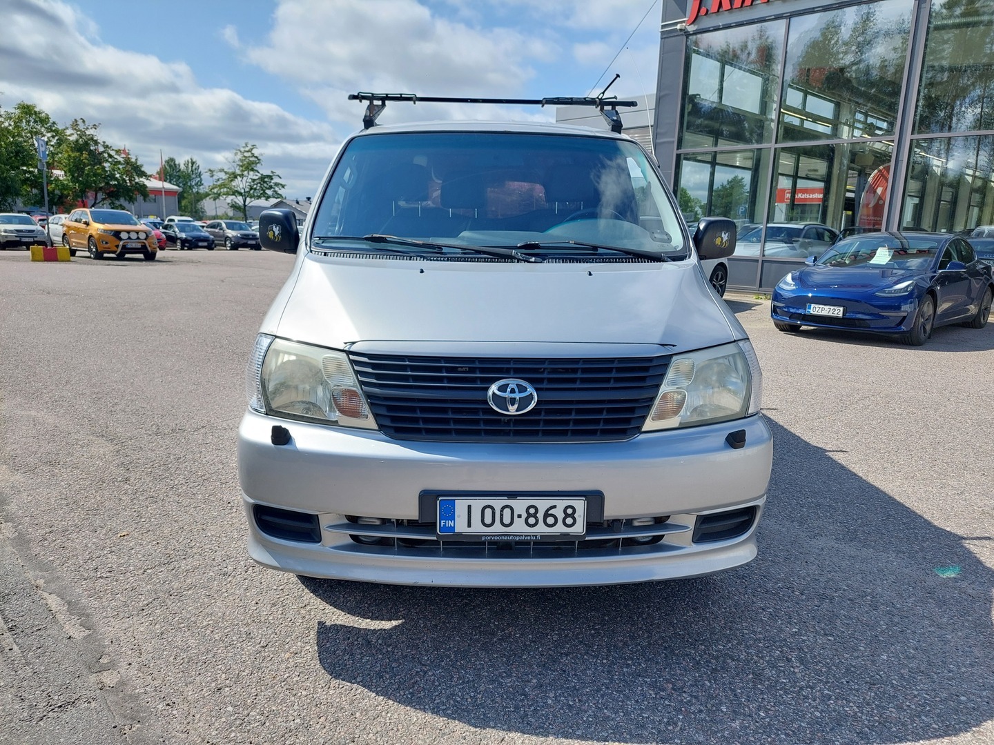 TOYOTA Hiace 2009