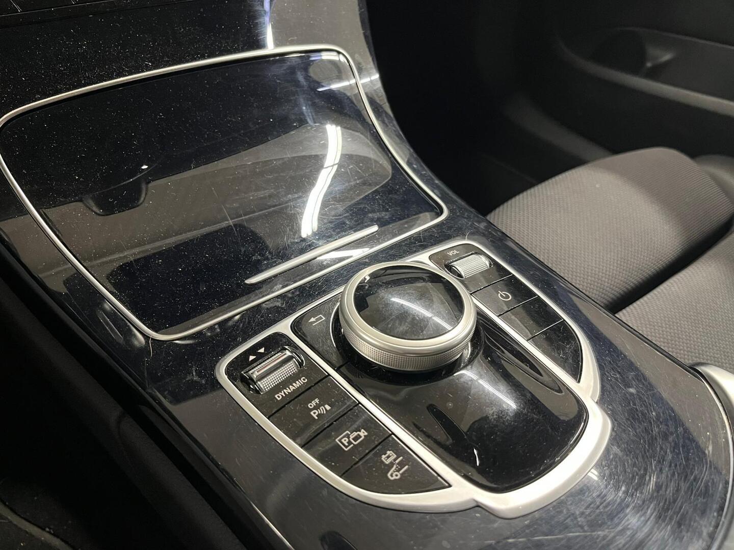 MERCEDES-BENZ C 2019