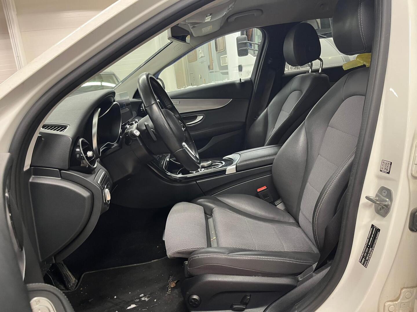 MERCEDES-BENZ C 2019