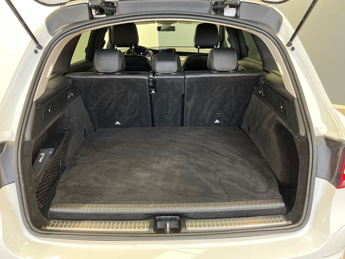 MERCEDES-BENZ GLC 11
