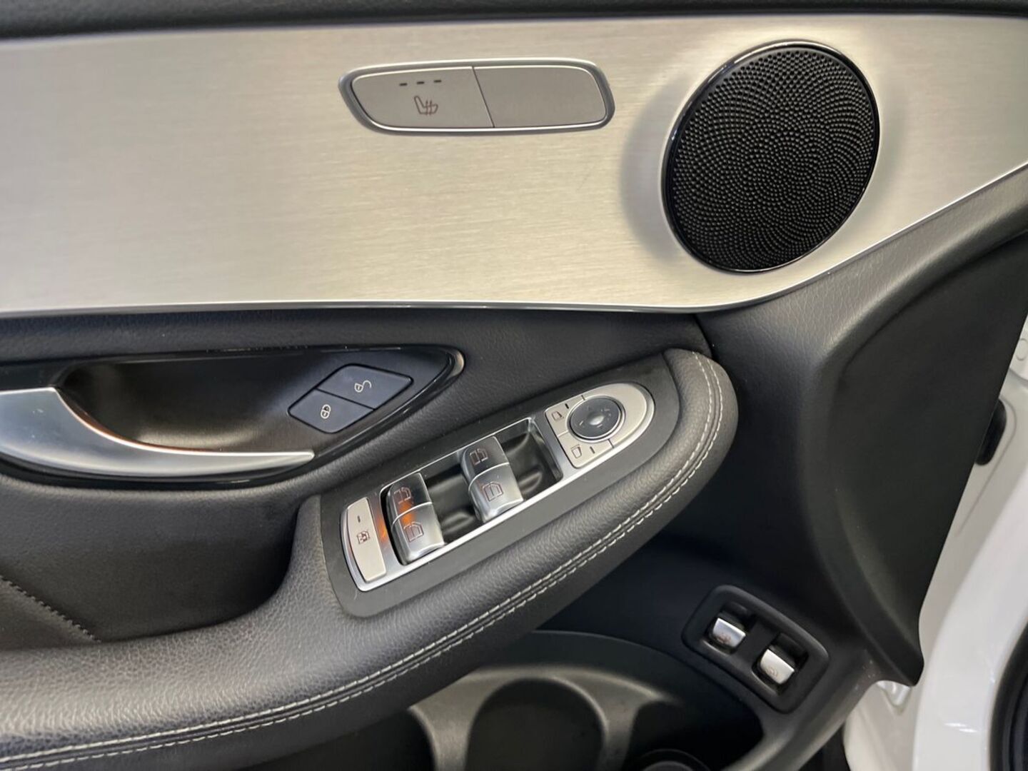 MERCEDES-BENZ GLC 17
