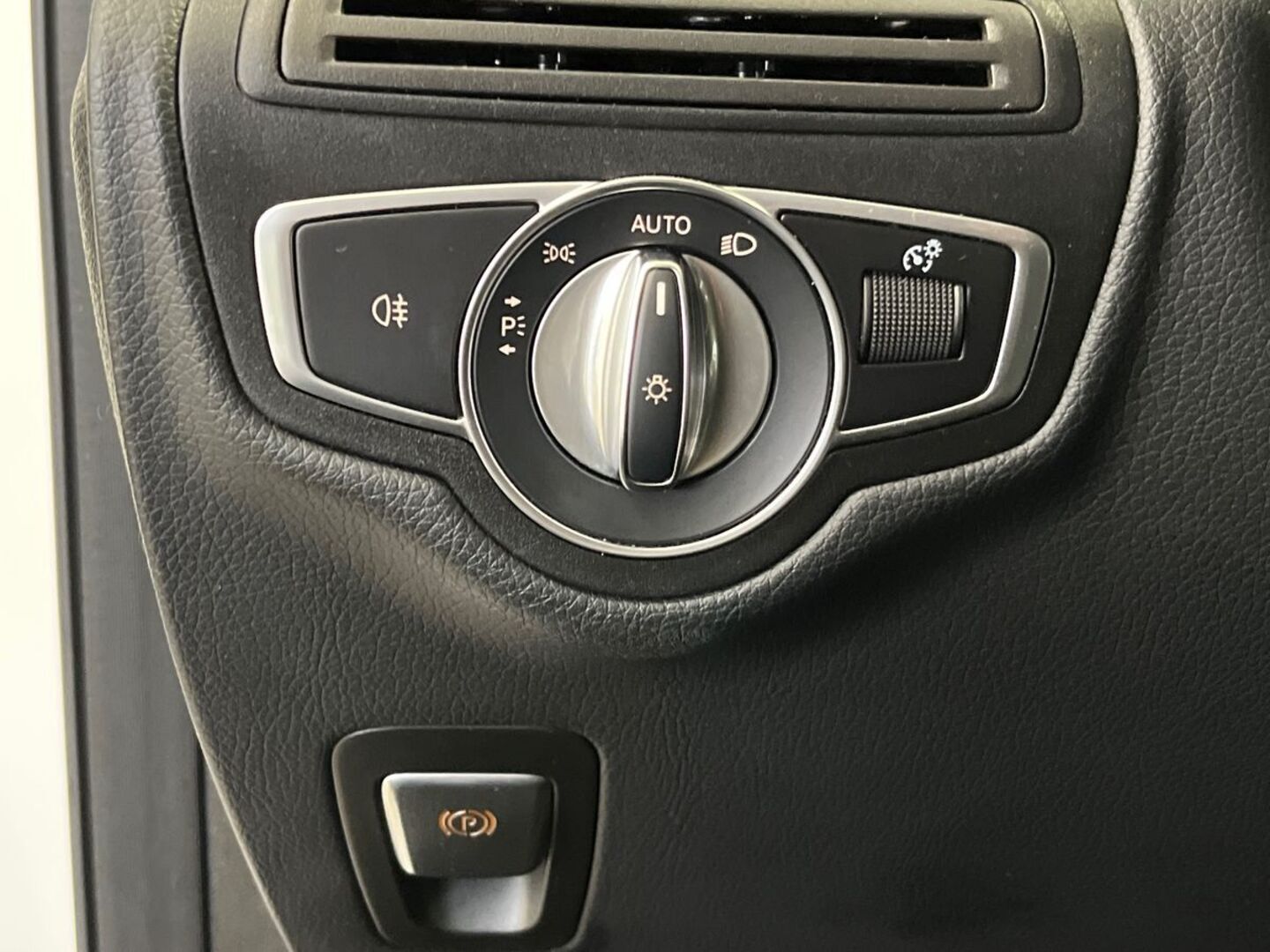 MERCEDES-BENZ GLC 18