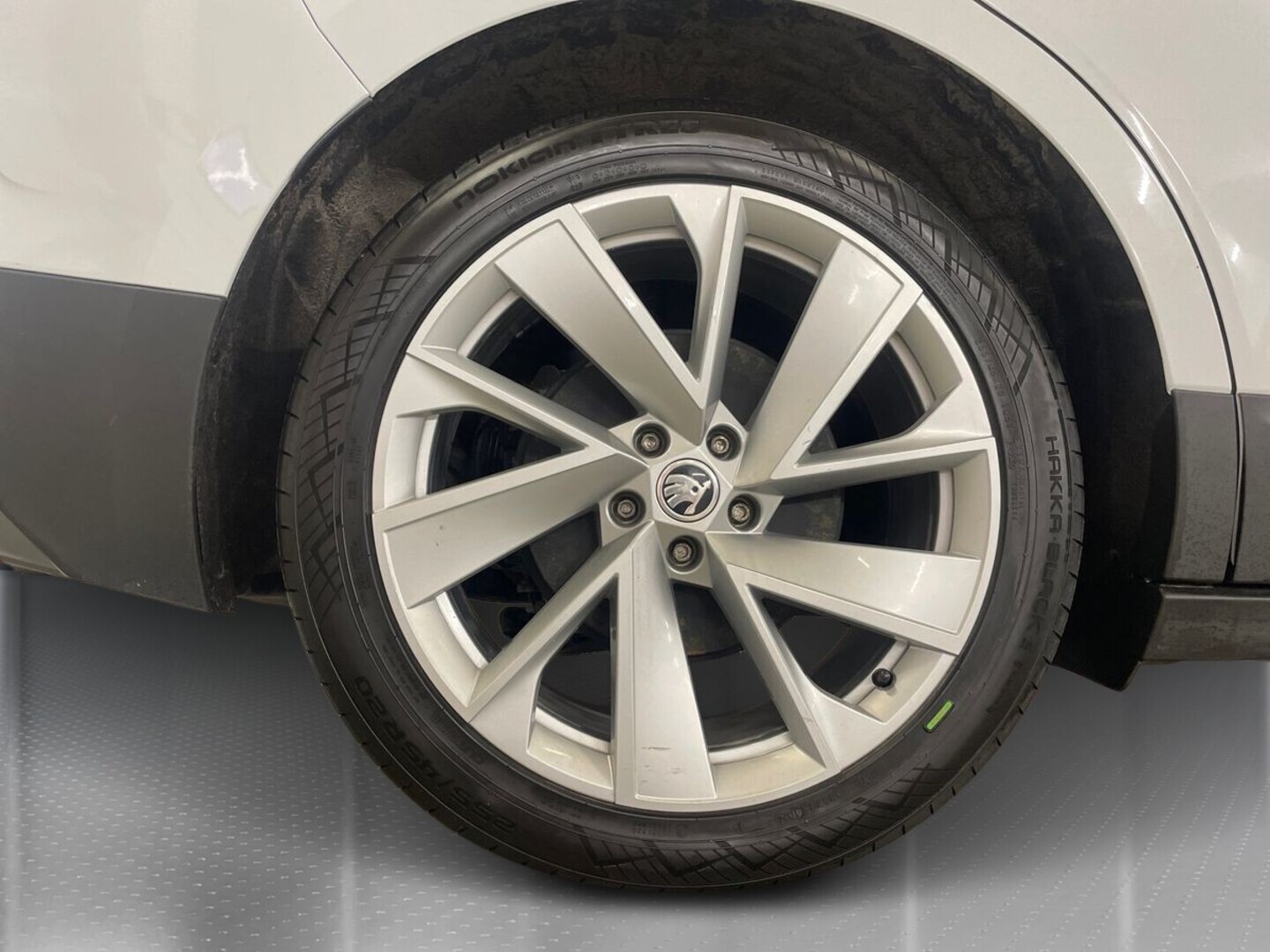 SKODA Enyaq 2021
