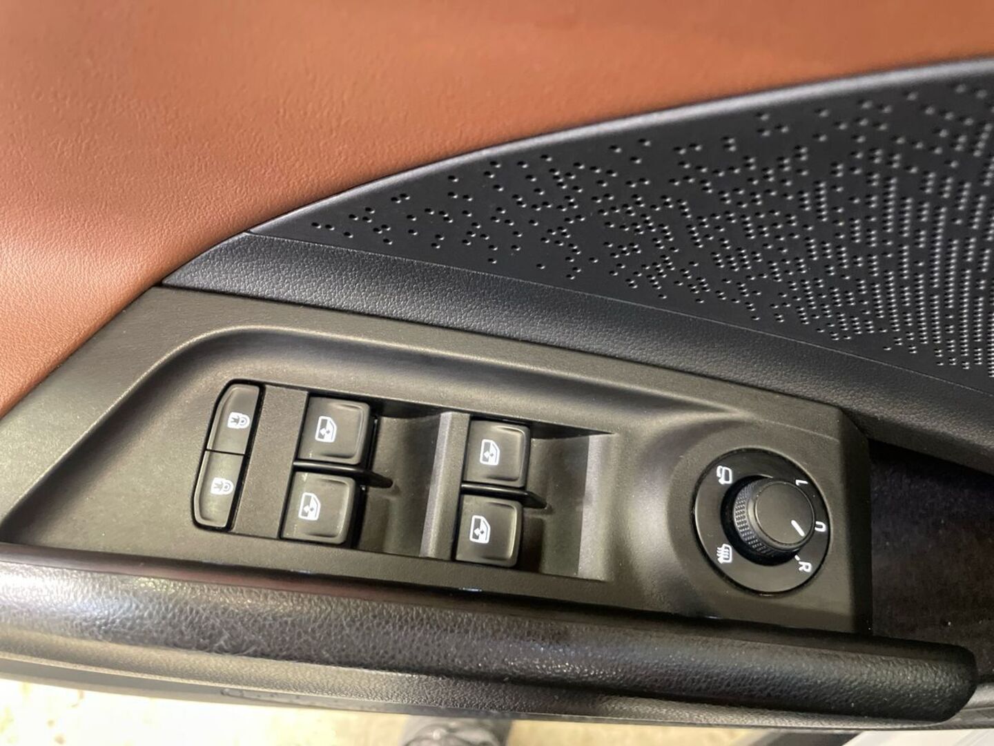 SKODA Enyaq 2021