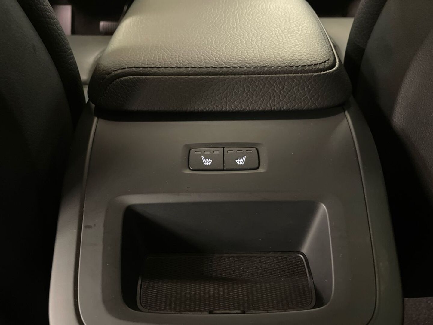 VOLVO XC60 2022