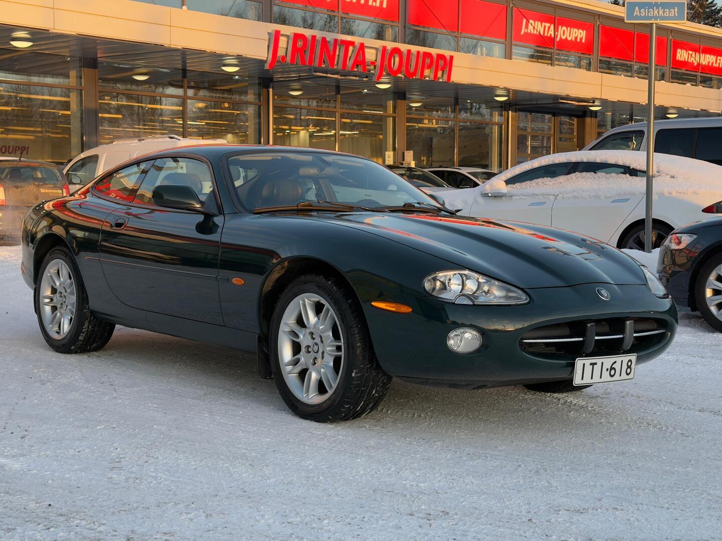 JAGUAR XK8 2001