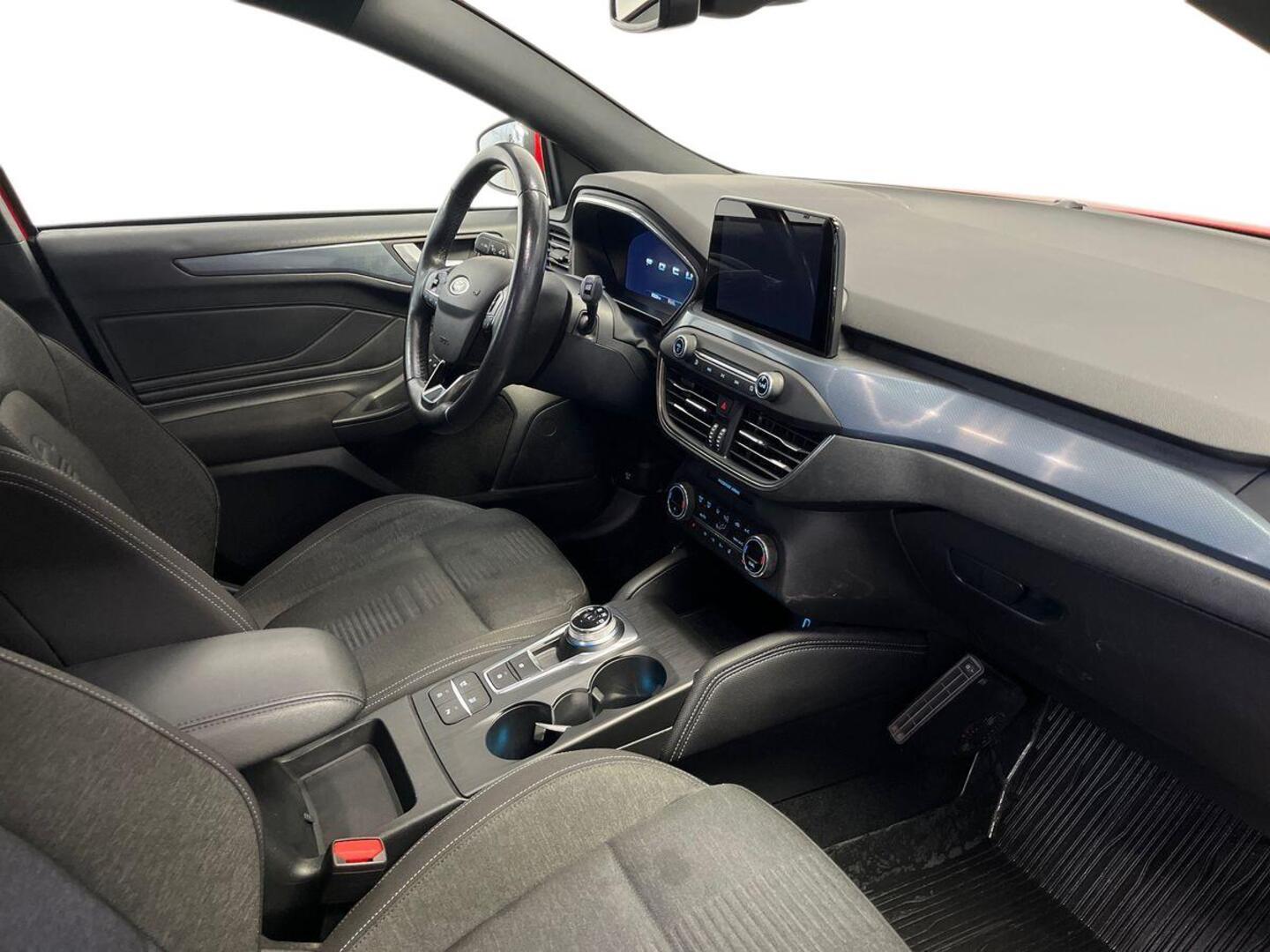 FORD Focus 9