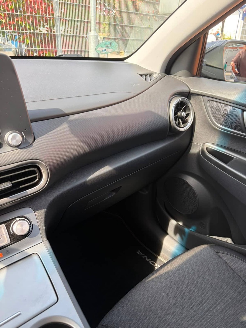 HYUNDAI KONA 2023
