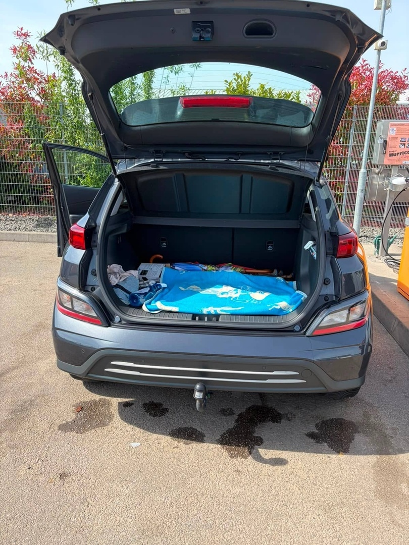HYUNDAI KONA 2023