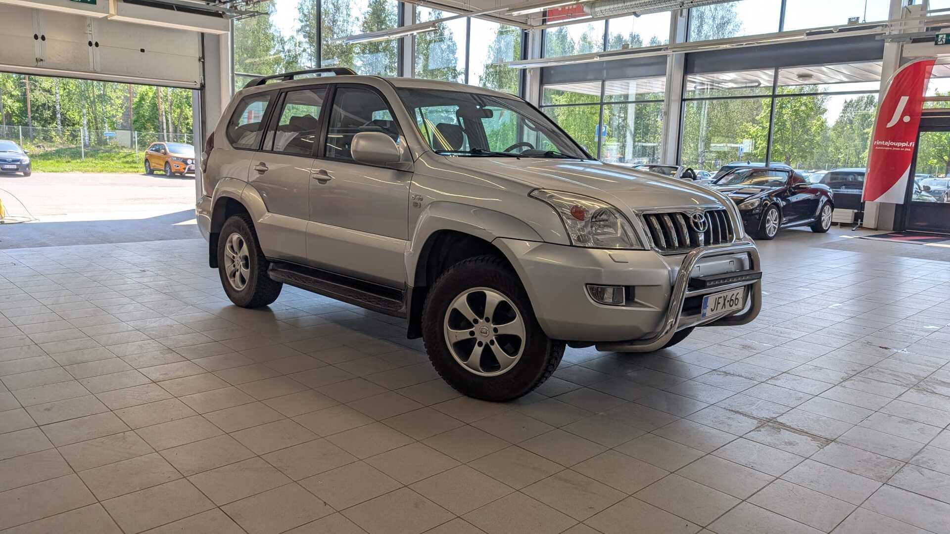 TOYOTA Land Cruiser 2003