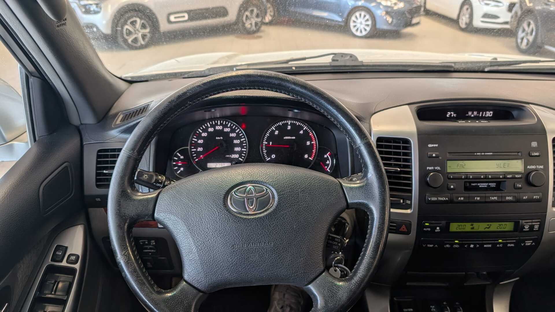 TOYOTA Land Cruiser 2003