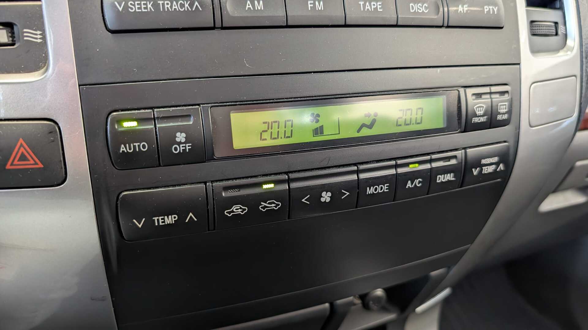 TOYOTA Land Cruiser 2003