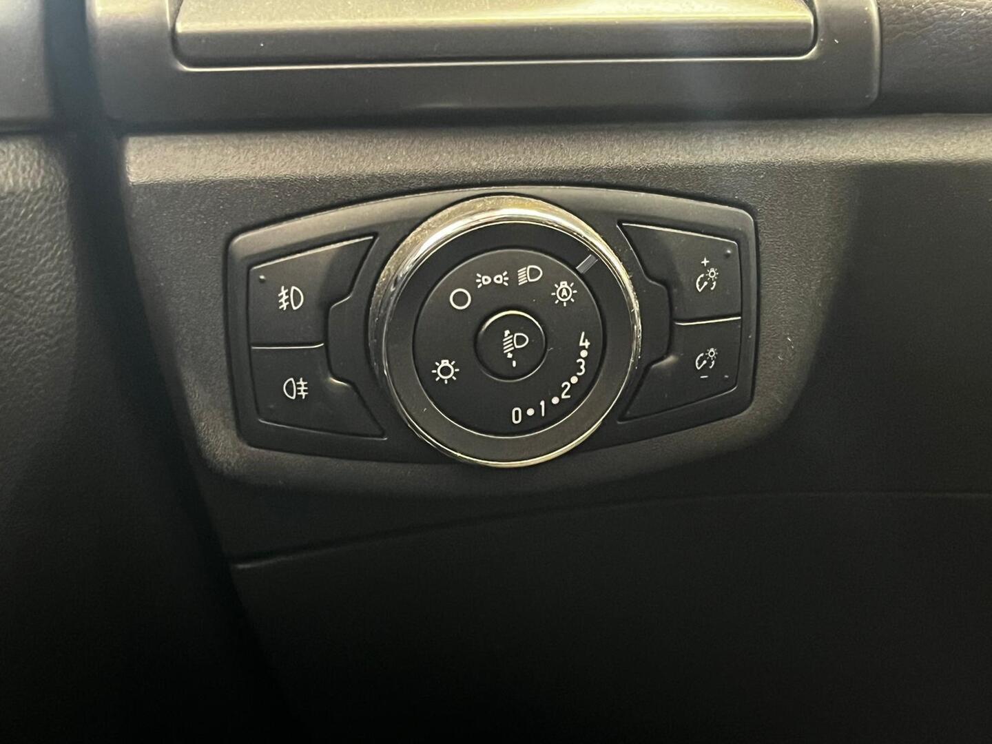 FORD Mondeo 2015