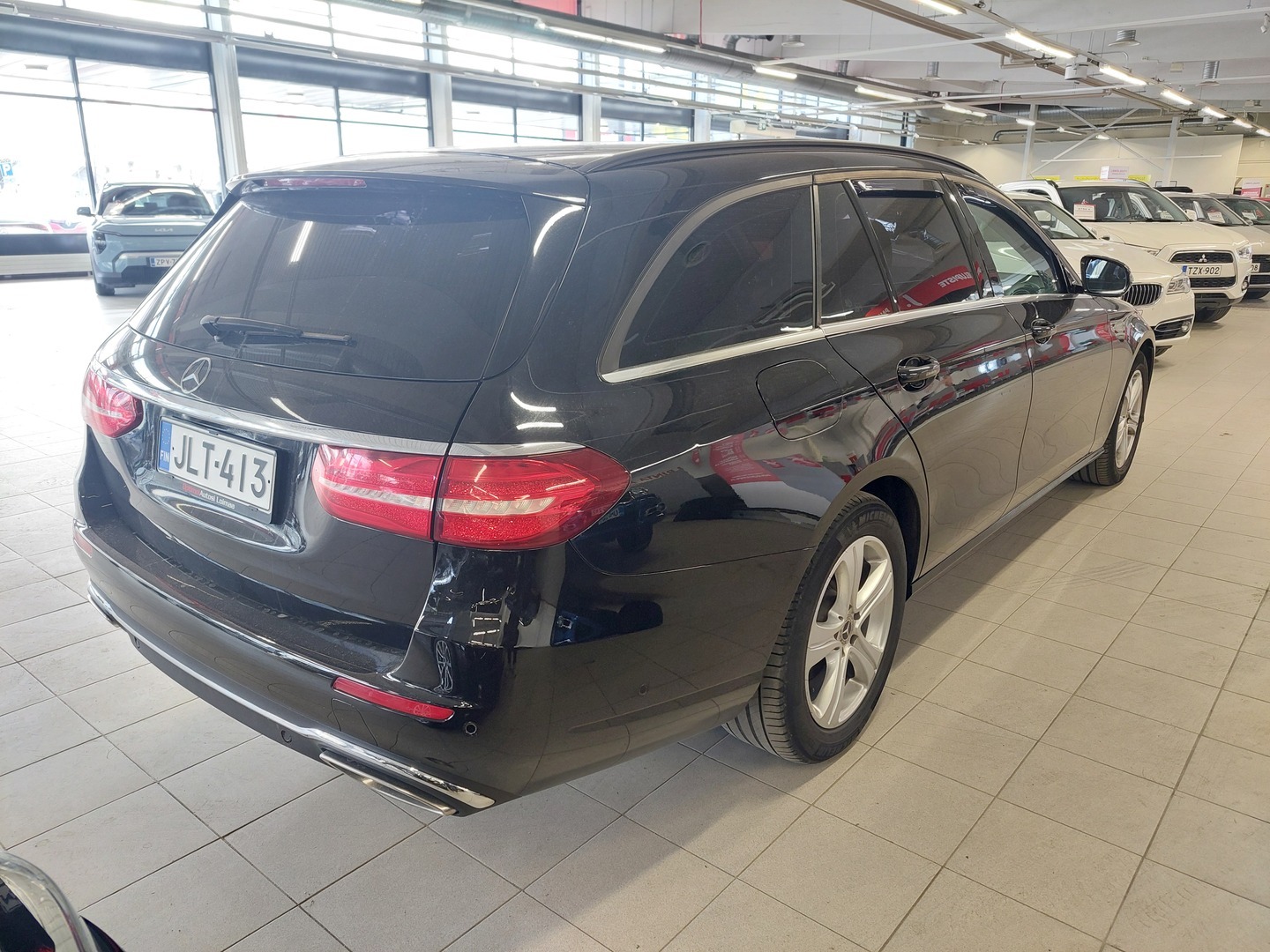 MERCEDES-BENZ E 2017