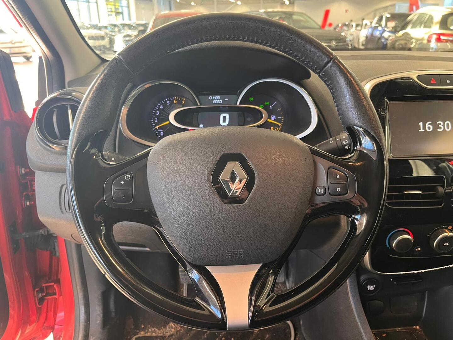 RENAULT Clio 2016