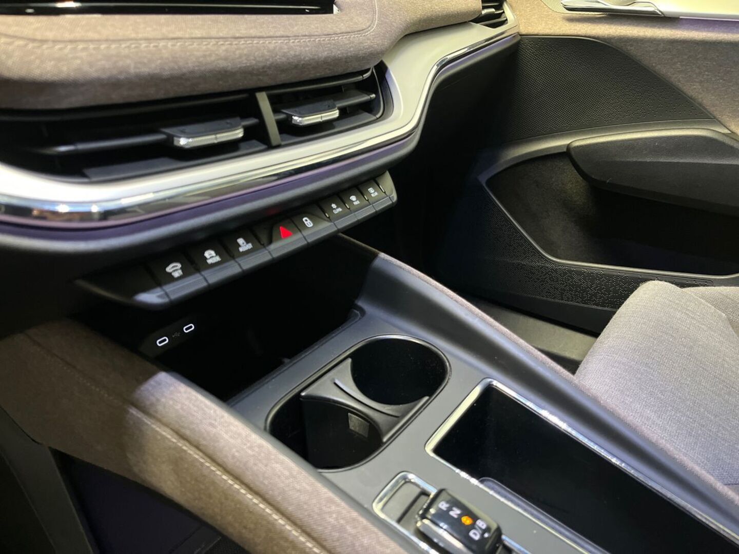 SKODA Enyaq 2021