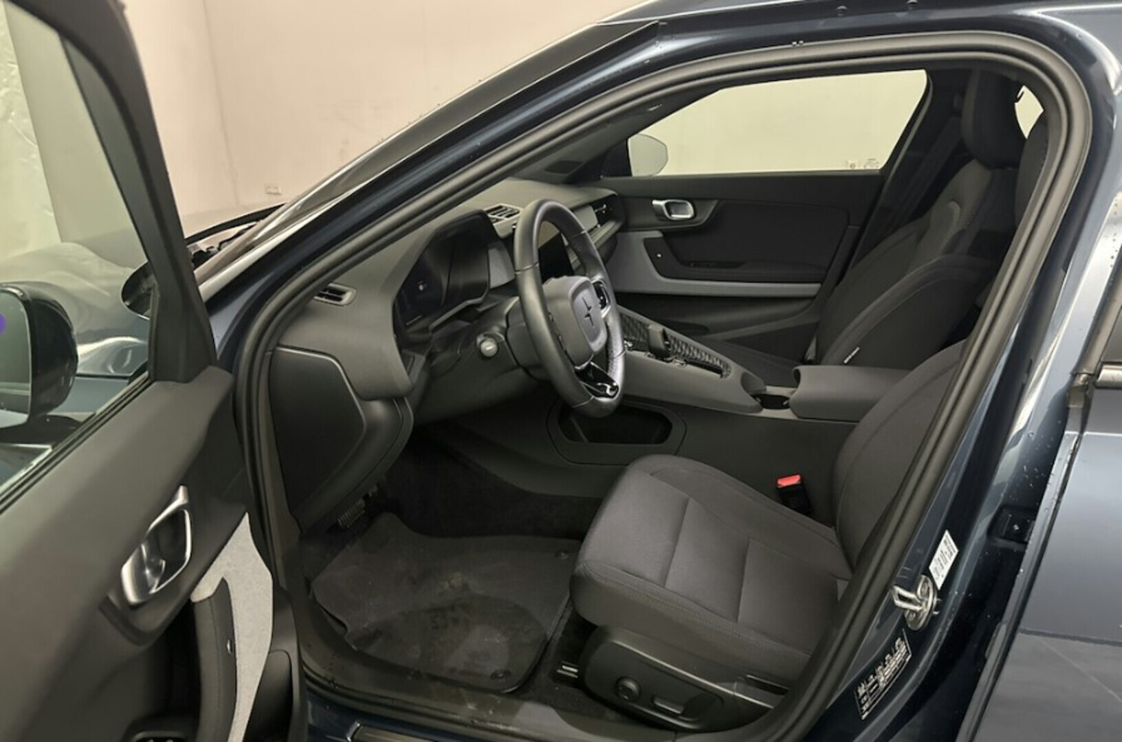 POLESTAR 2 2023