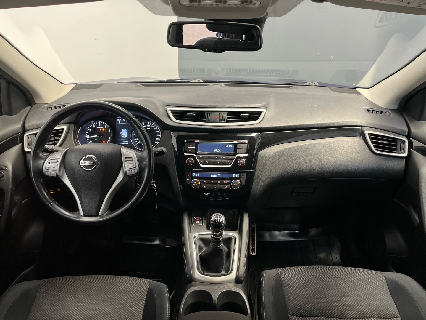 NISSAN Qashqai 2015