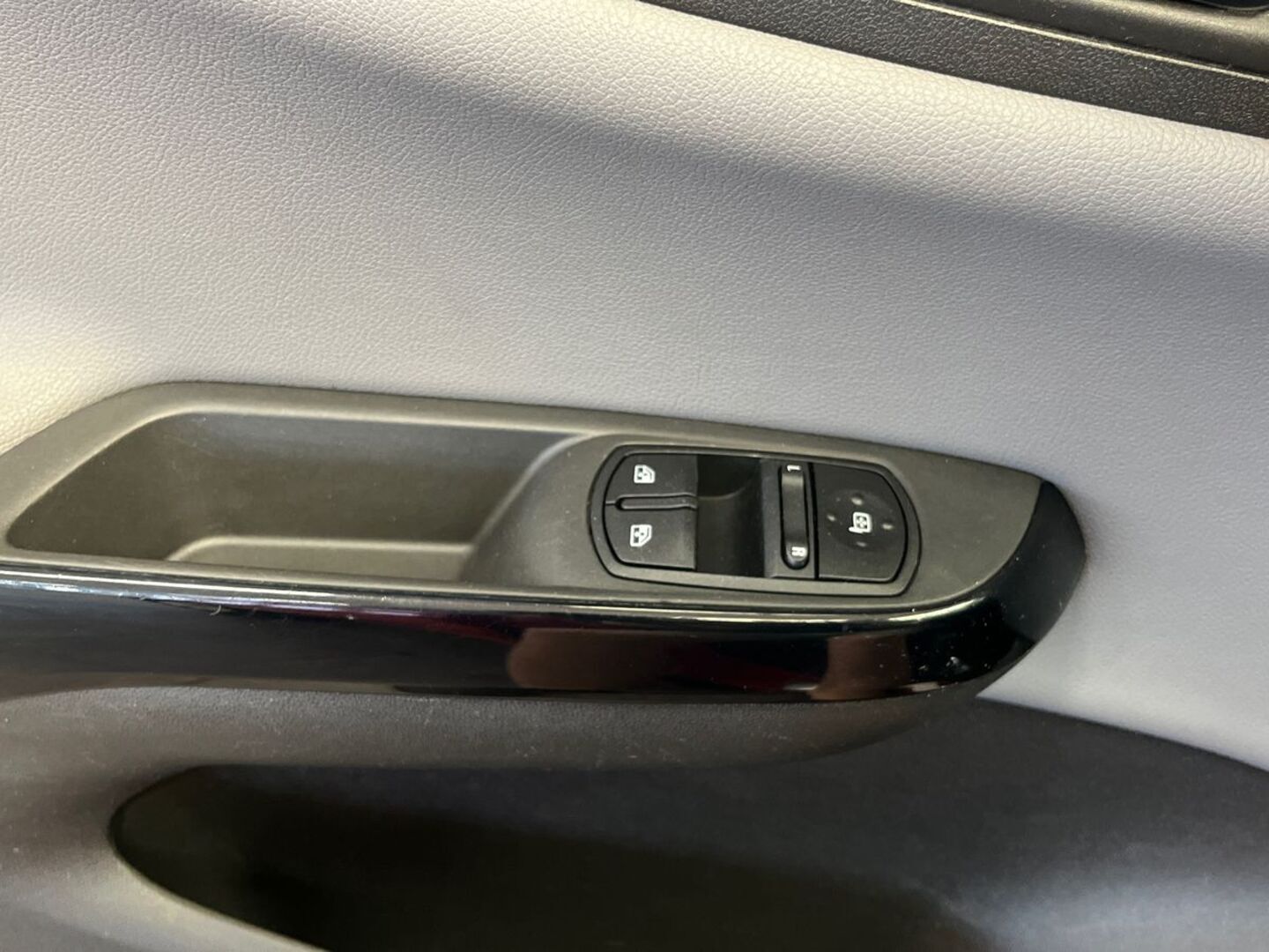 OPEL Corsa 2015