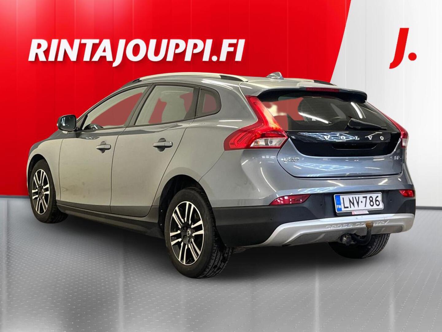 VOLVO V40 Cross Country 2017