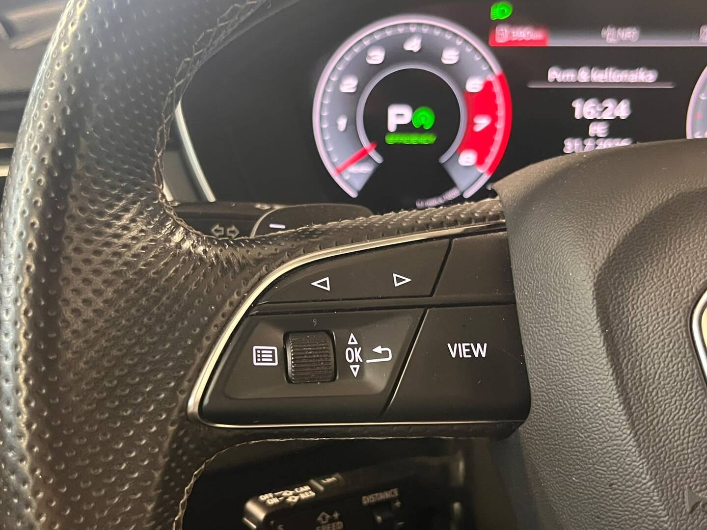 AUDI A4 2021