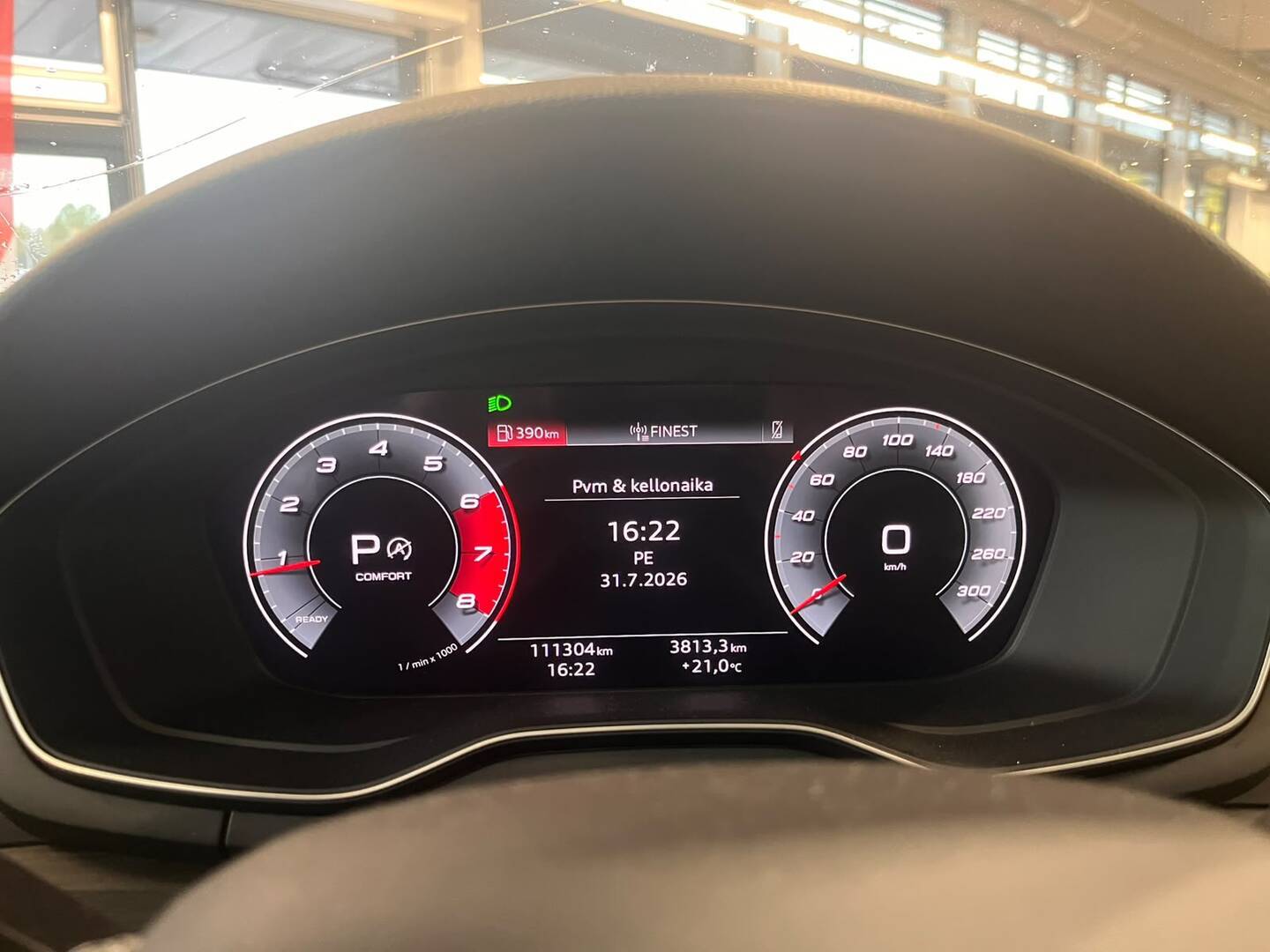 AUDI A4 2021