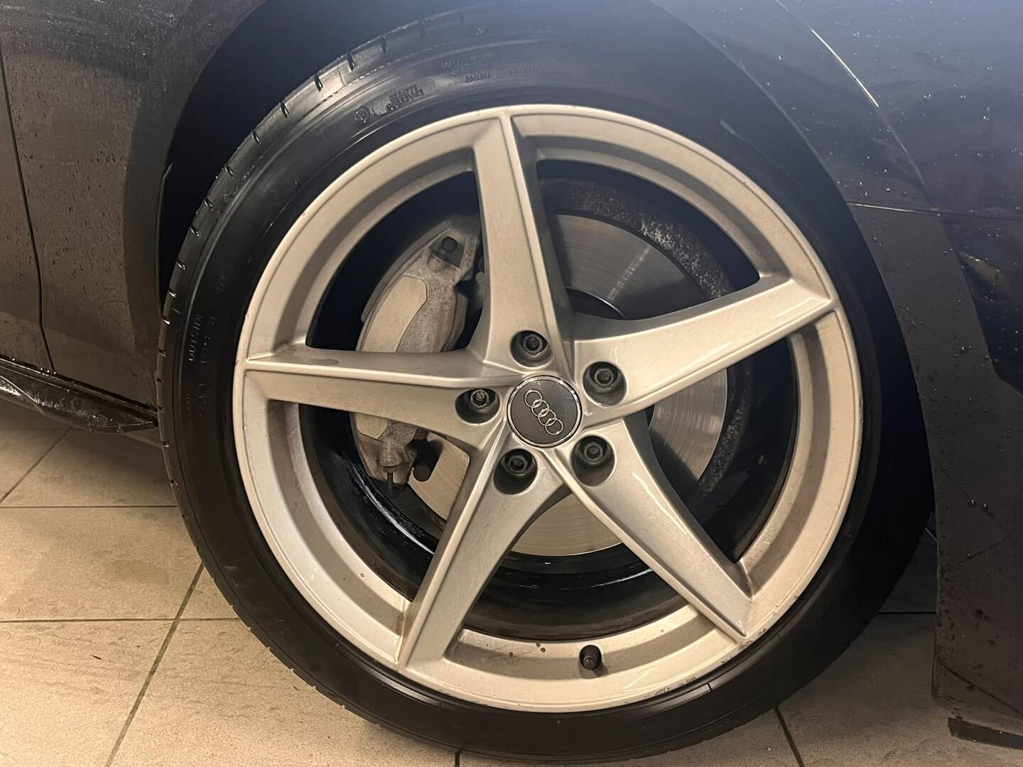 AUDI A4 2021