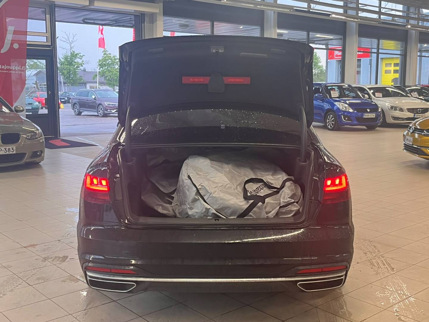 AUDI A4 2021