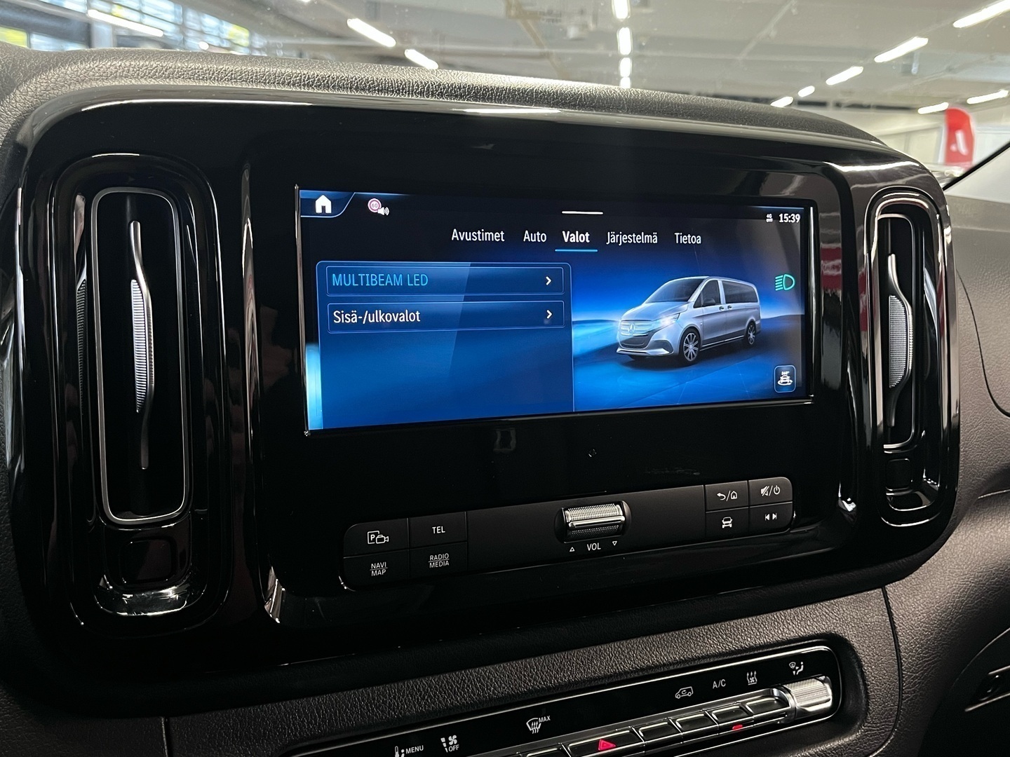 MERCEDES-BENZ Vito 2025