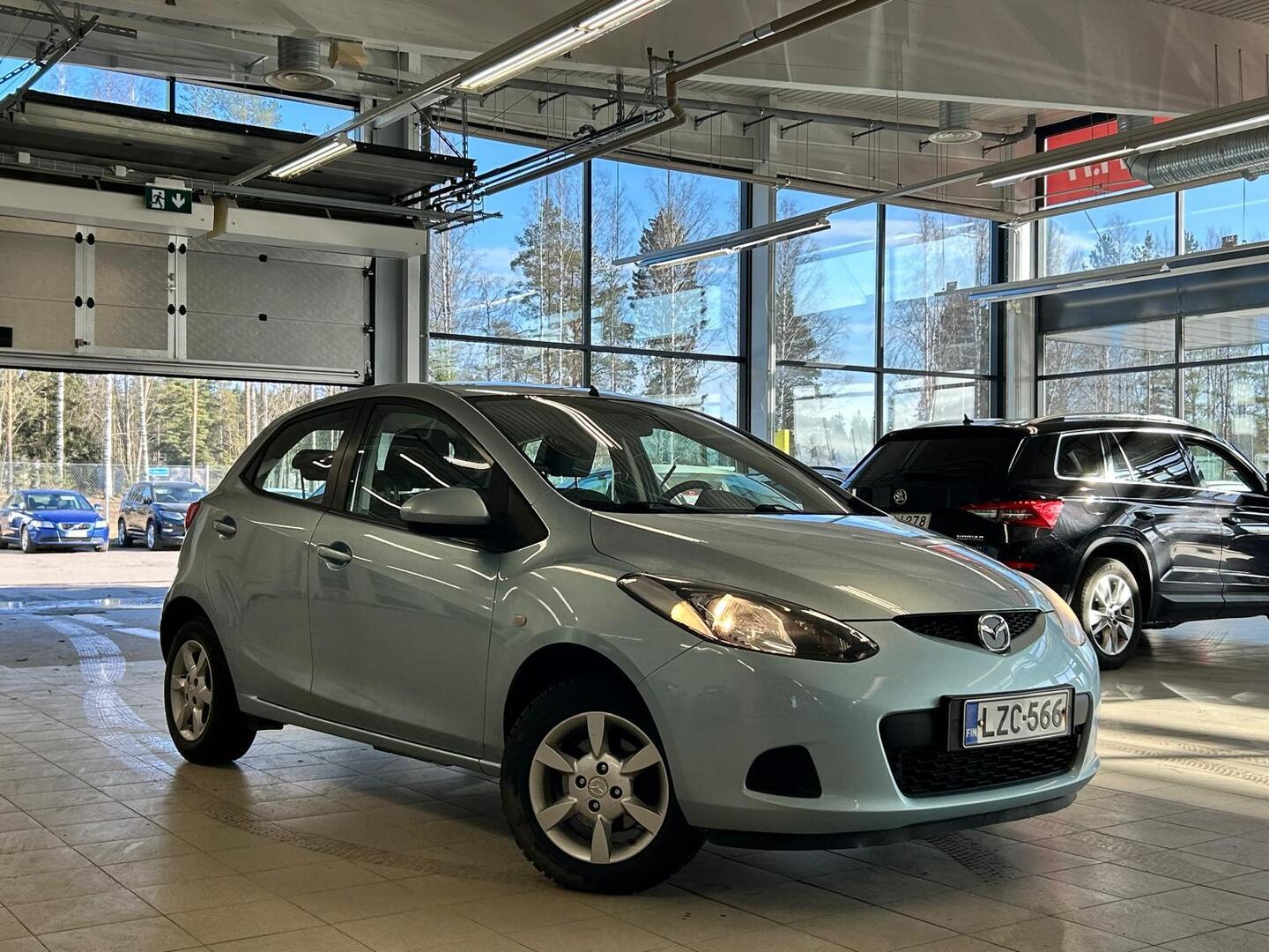 MAZDA Mazda2 2010