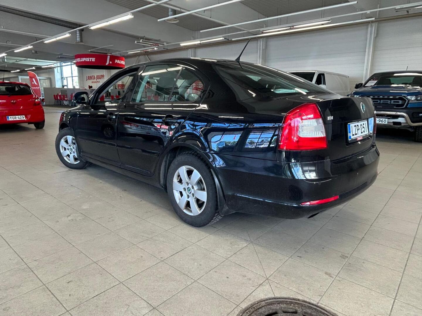 SKODA Octavia 2011