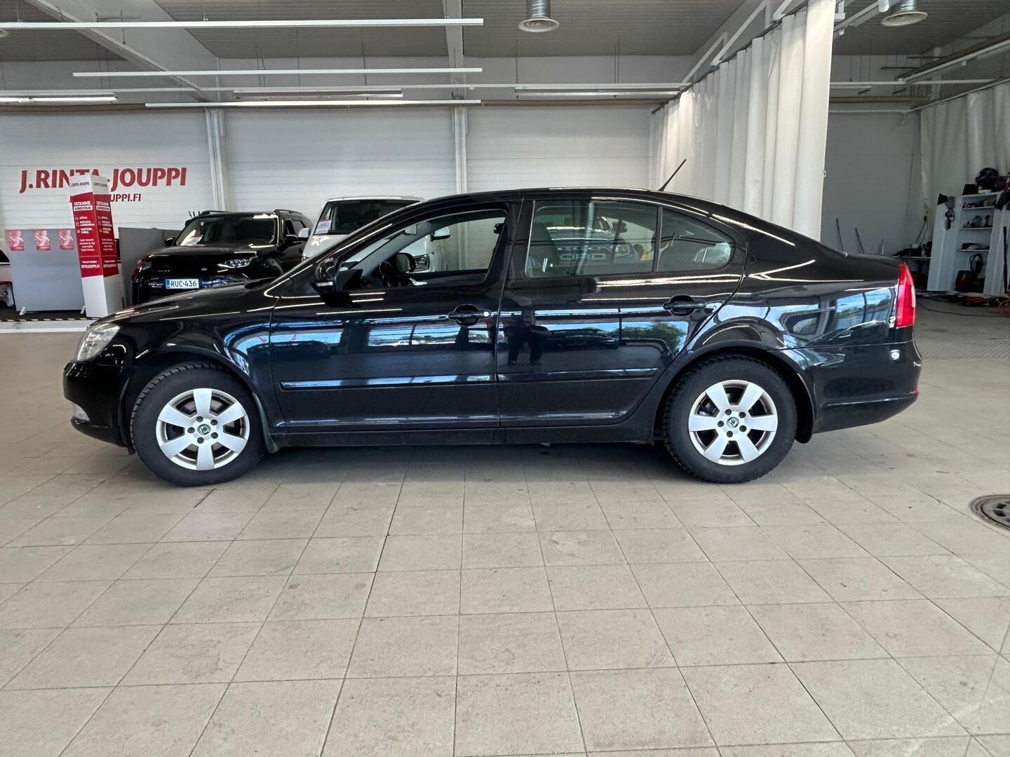 SKODA Octavia 2011