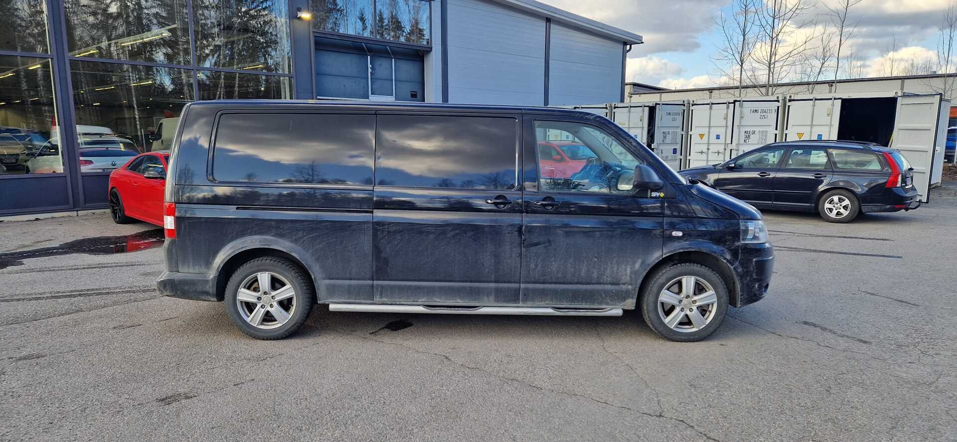 VOLKSWAGEN Transporter 2010
